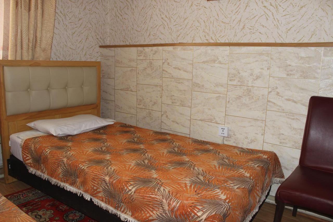 City Hostel & Tours Ulaanbaatar Eksteriør billede