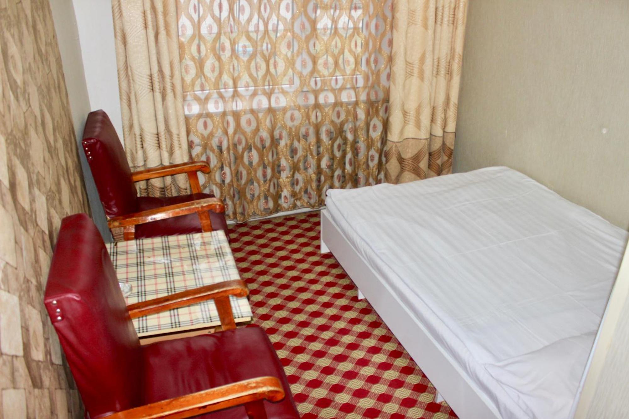 City Hostel & Tours Ulaanbaatar Eksteriør billede